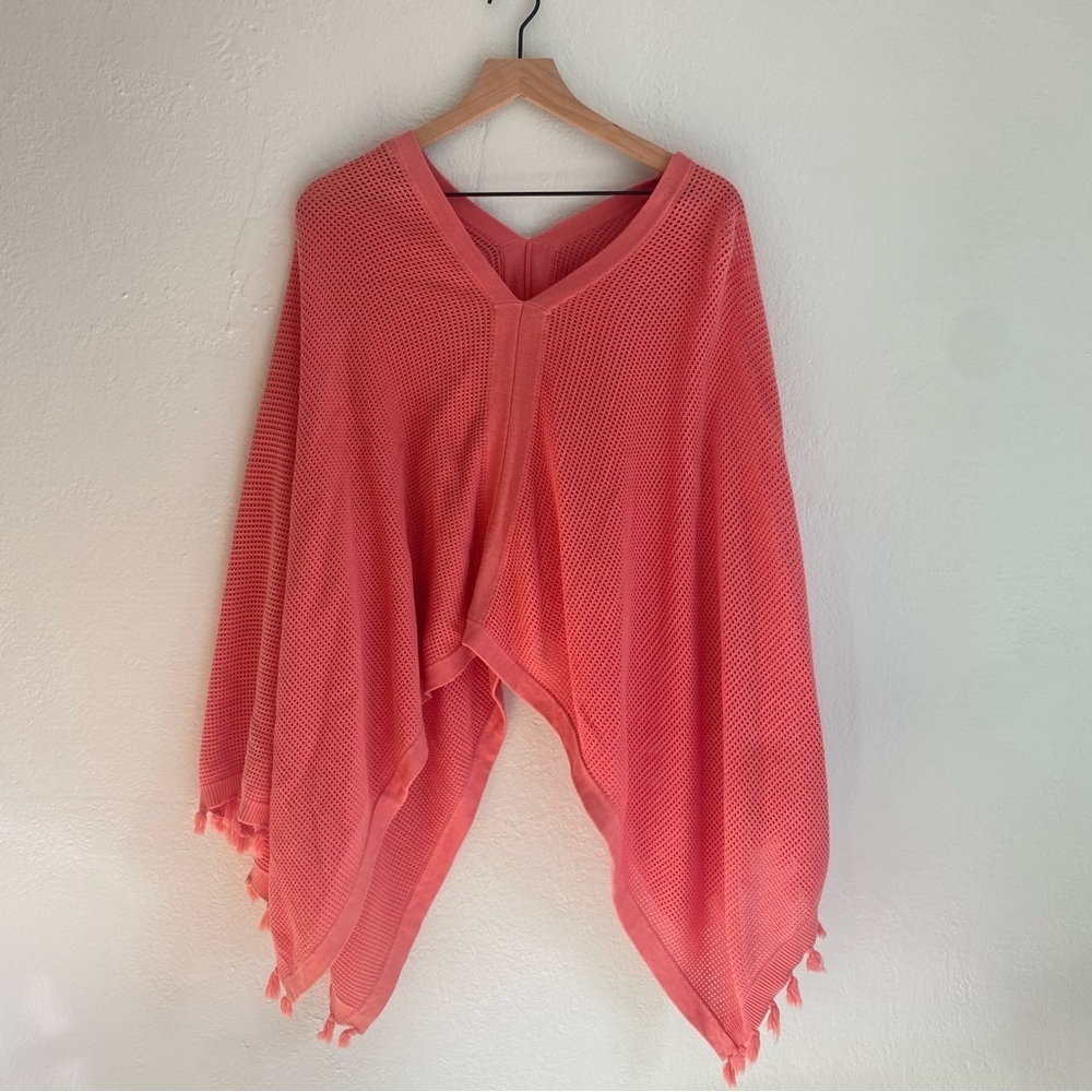 J. McLaughlin knitted‎ Vibrant Coral Poncho